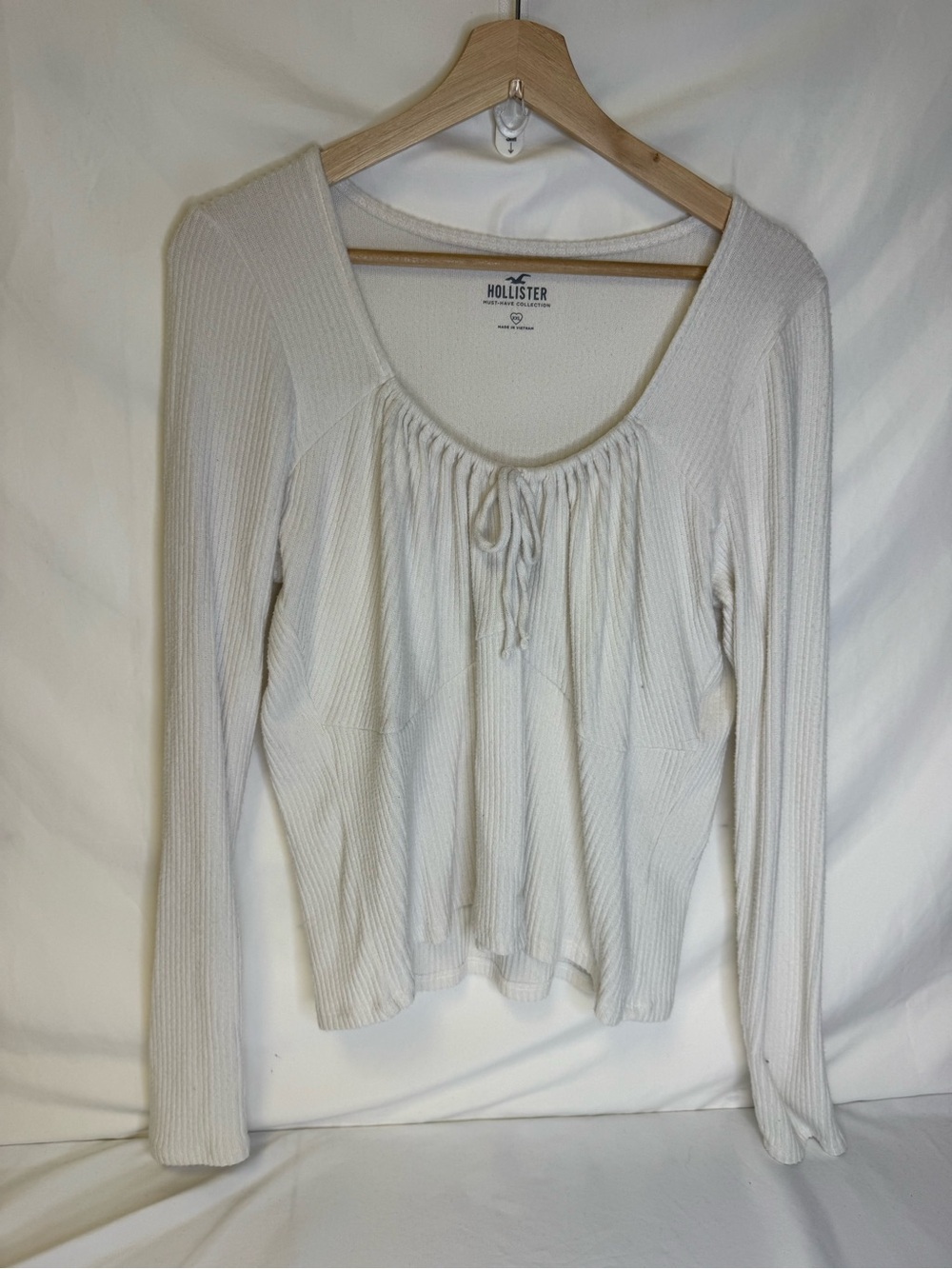 Hollister Ivory Ribbed Long-Sleeve Scoop Tie Top